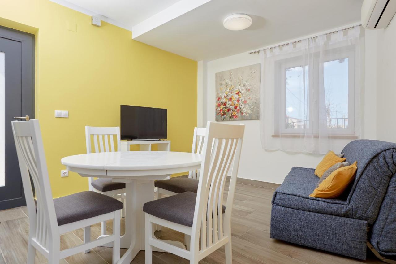 Apartments Nika Turanj Ngoại thất bức ảnh